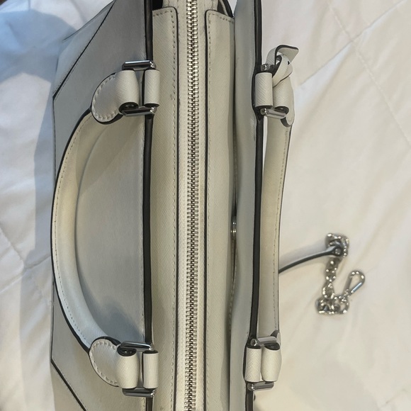 MICHEAL KORS PRISM LARGE LEATHER SATCHEL IN OPTIC WHITE - Picture 3 of 14